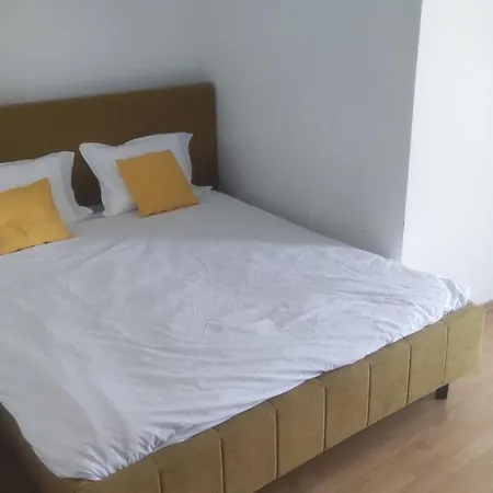 Studio Apartman Trogir Apartment *